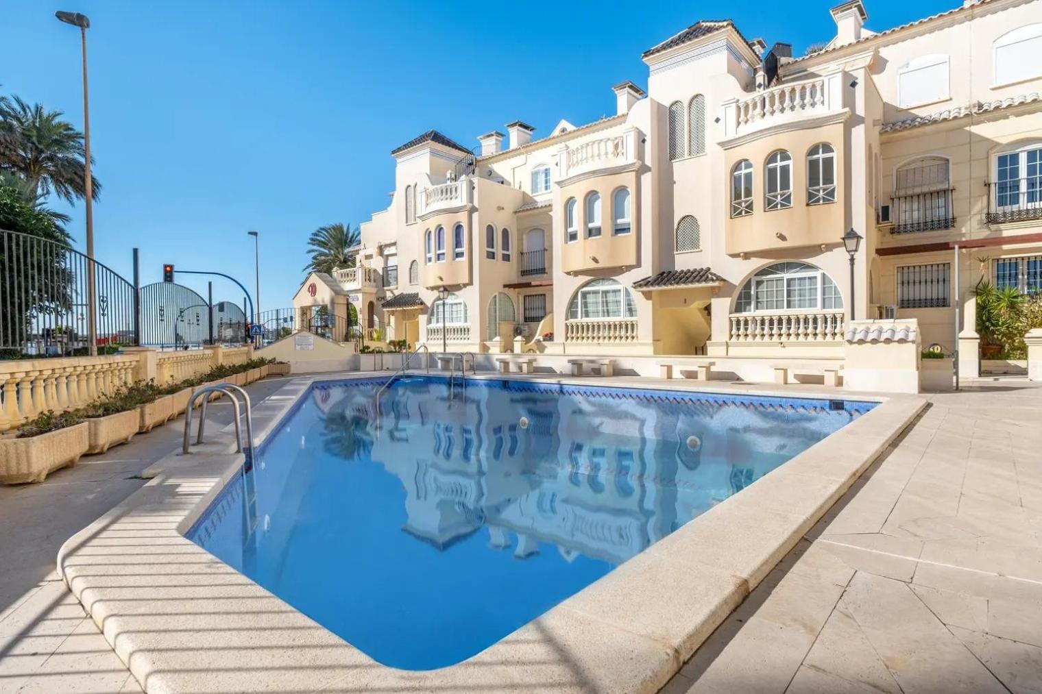 Amazing Penthouse On The Beach, Sea Views, Wifi, Airconditioning And Parking Torrevieja Kültér fotó