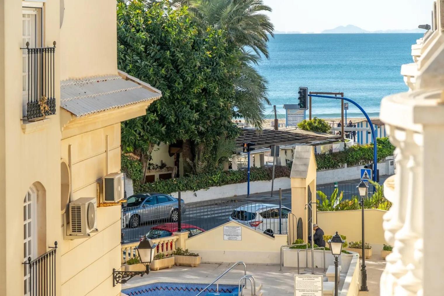 Amazing Penthouse On The Beach, Sea Views, Wifi, Airconditioning And Parking Torrevieja Kültér fotó