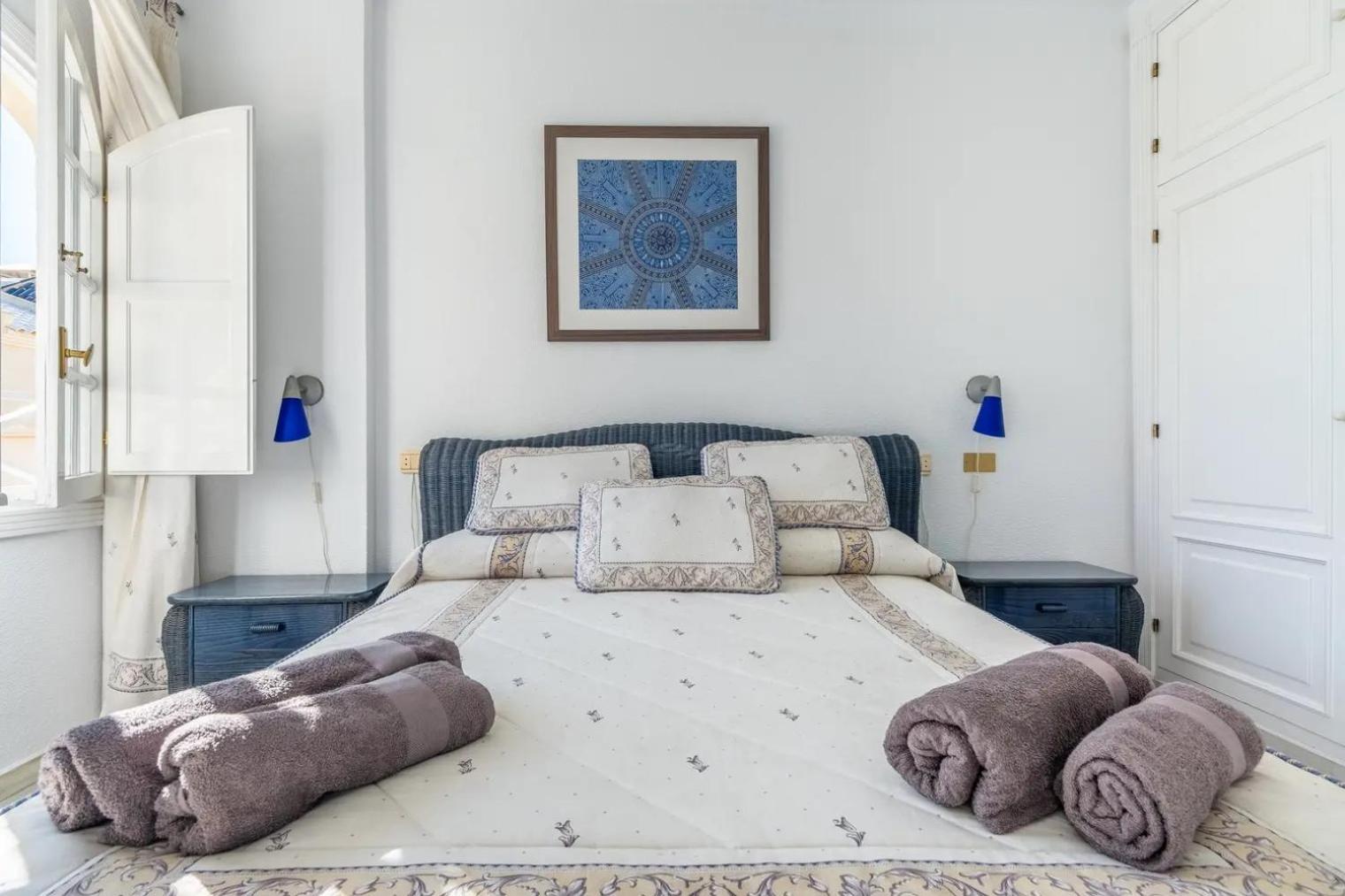 Amazing Penthouse On The Beach, Sea Views, Wifi, Airconditioning And Parking Torrevieja Kültér fotó